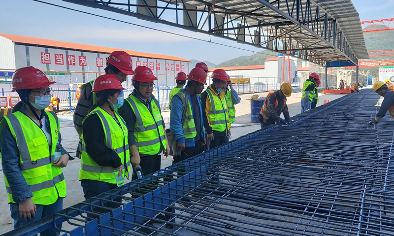 6參觀T梁鋼筋綁扎_副本