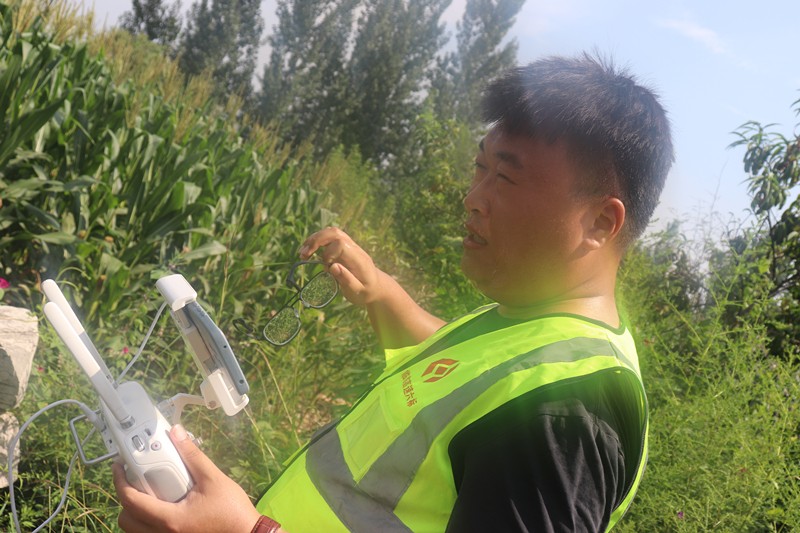 平凡的崗位  每一幀都是熱愛(ài)—— 記臨臨高速工程技術(shù)部“無(wú)人機(jī)”航拍員石志翔