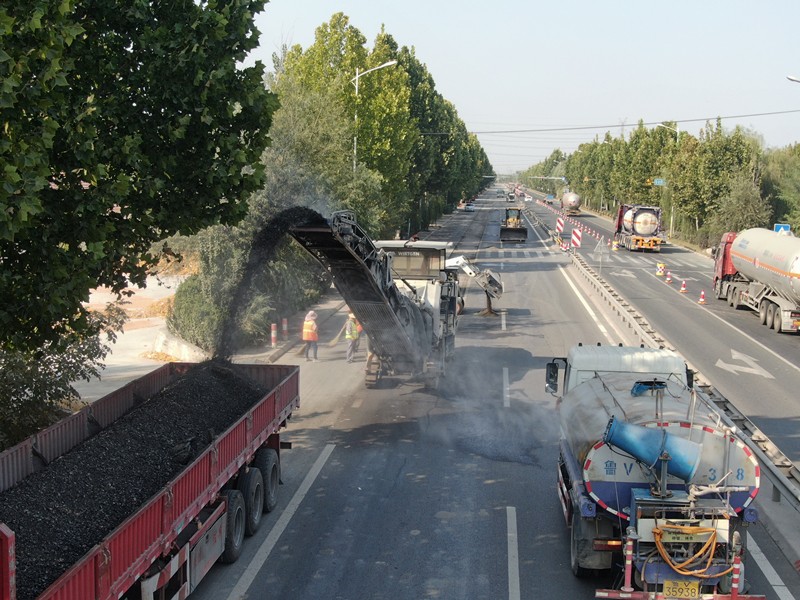 青春獻(xiàn)禮二十大 續(xù)寫(xiě)新篇克黃線