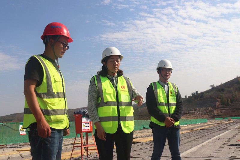 只爭朝夕，加壓奮進——臨臨高速六標奮力沖刺2022年四季度?