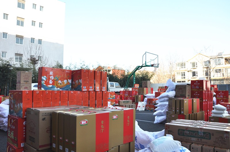 年貨發(fā)放，祝我們的2023更加精彩