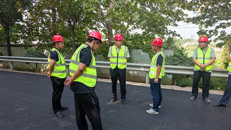 公司對臨淄四好農(nóng)村路提升改造項目開展第三季度安全檢查