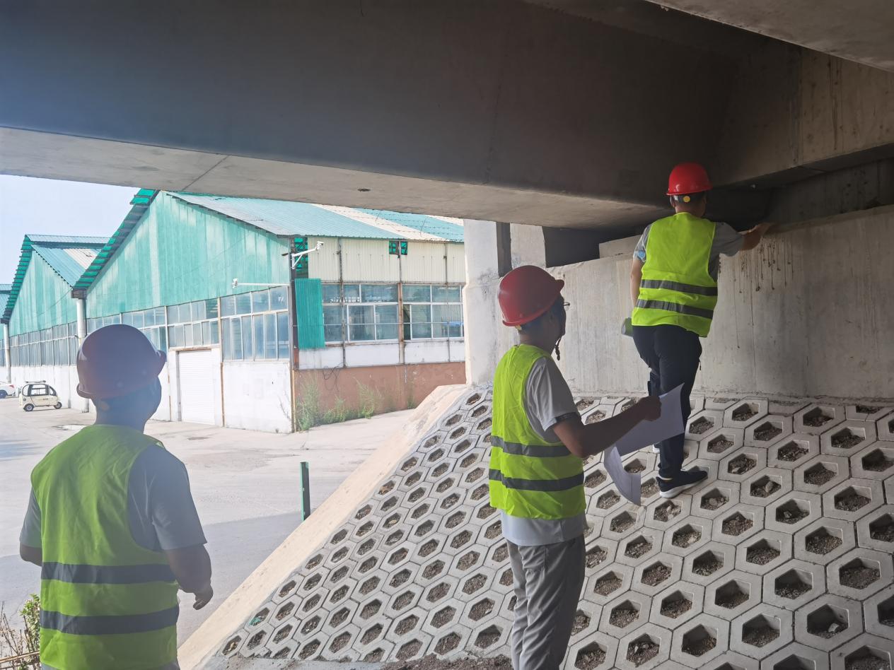 公司開(kāi)展橋梁施工質(zhì)量管理巡查活動(dòng)