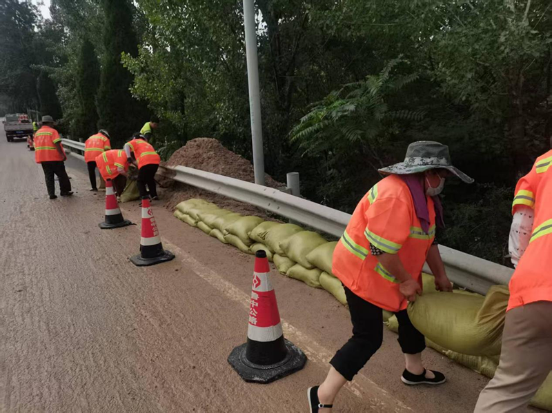 【一提三?！縎231張臺線項(xiàng)目部全力開展抗洪搶險工作