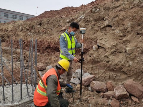 感謝魯中公路，實(shí)踐助我成長(zhǎng)