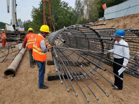 【抓作風(fēng) 創(chuàng)效益】開局即開戰(zhàn)——G205山深線郯城繞城段改建項目拉開大干序幕