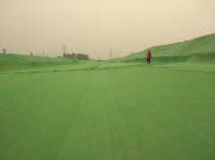 路面分公司推進(jìn)揚塵治理工作，保障工程綠色施工