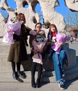 面朝大山，春暖花開