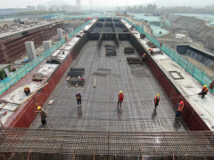 畫中的身影，心里的面孔