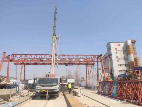 踏著春天的東風(fēng)我們一起前行