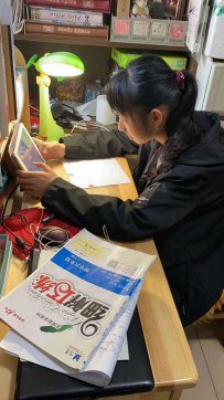 愿你出走半生，歸來仍是少年