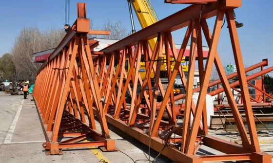 文昌湖梁場挑燈夜戰(zhàn)搶進(jìn)度 加班加點(diǎn)趕工期