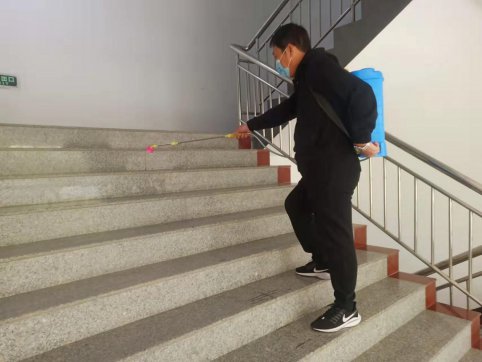 抗擊疫情，市政工程公司在行動